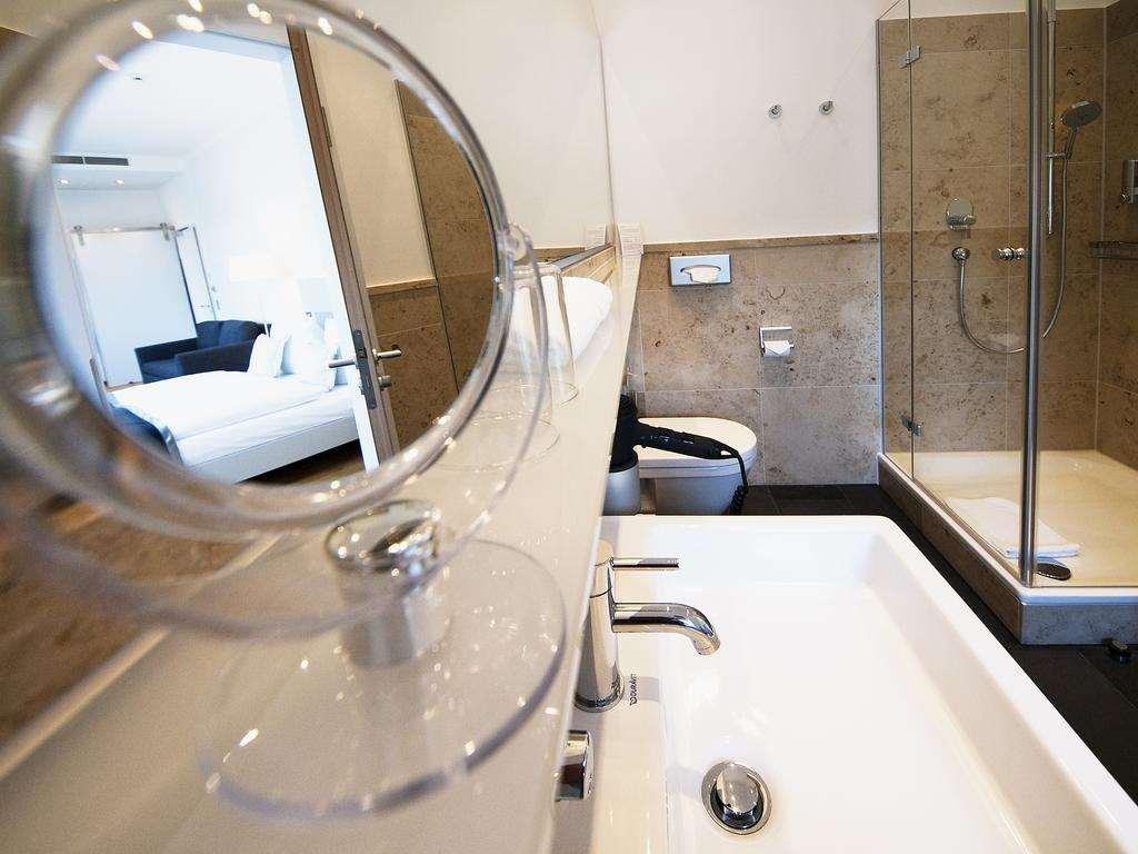 Qube Hotel Bahnstadt Heidelberg Rom bilde