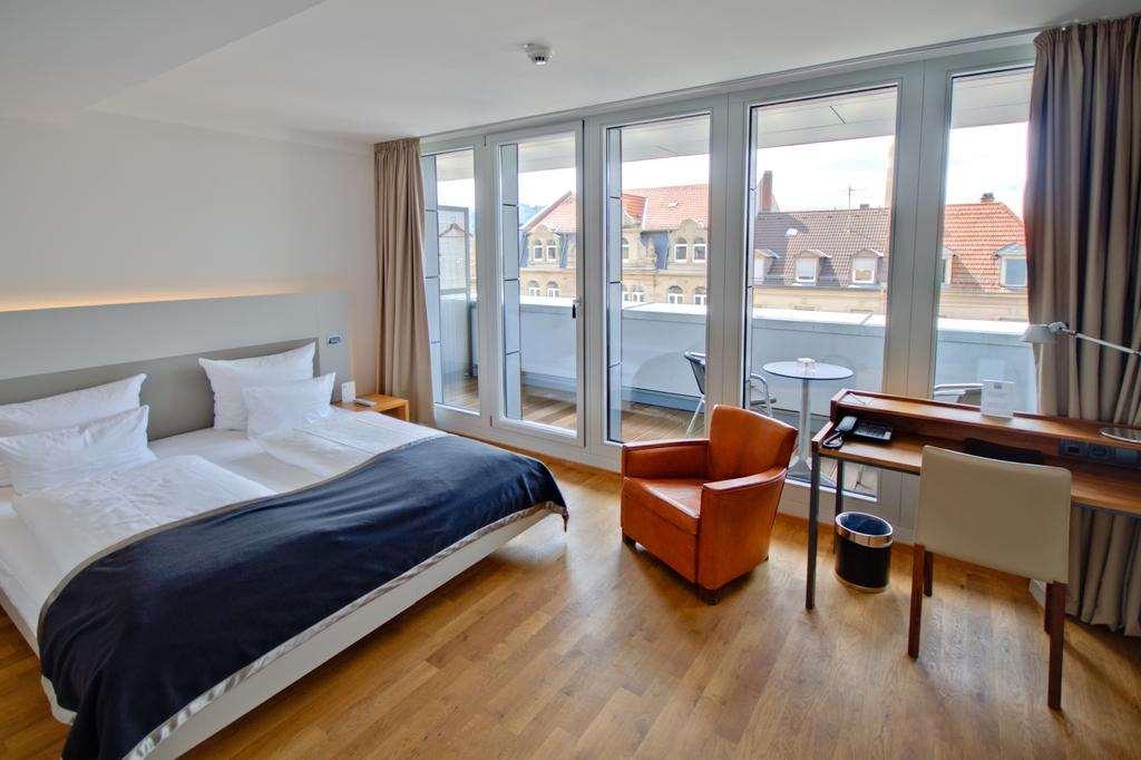 Qube Hotel Bahnstadt Heidelberg Rom bilde